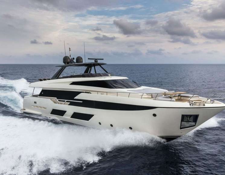 Оренда яхти Ferretti 920, 28 метрів