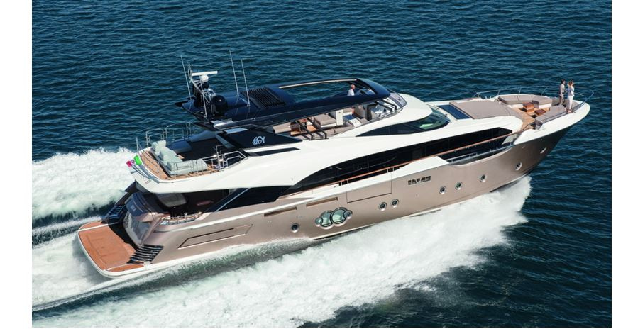 Новейшую яхту «Monte Carlo Yachts - 96» покажут скоро в Каннах