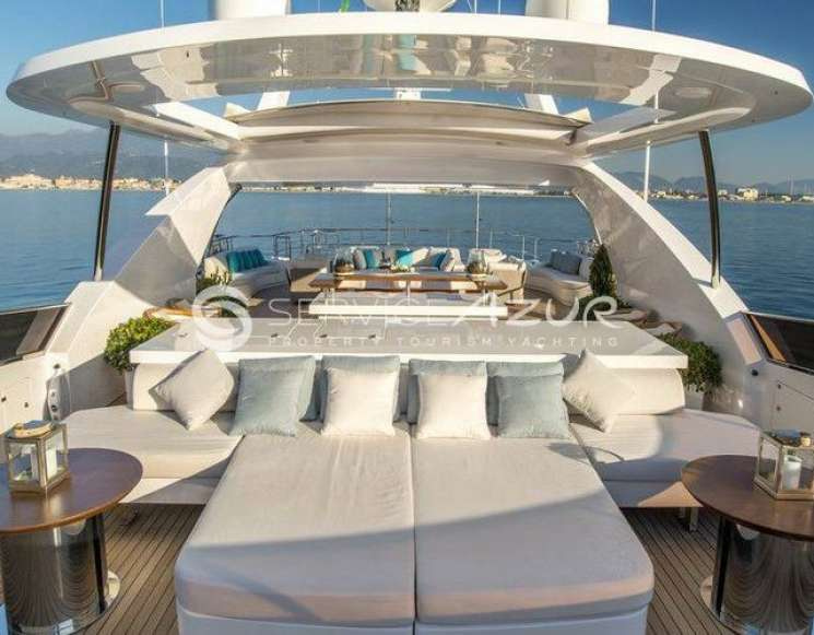 Орендувати яхту Benetti 42 метри на Лазурному березі