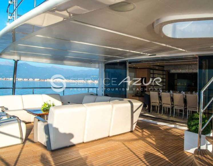 Орендувати яхту Benetti 42 метри на Лазурному березі