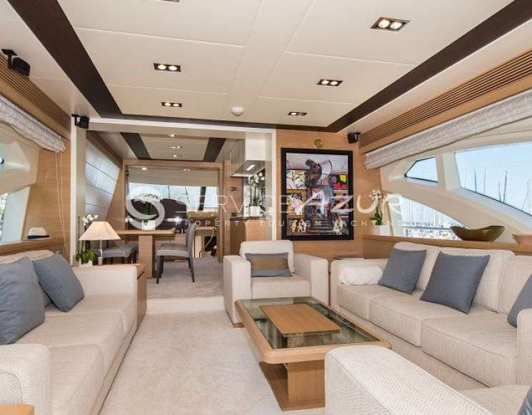 Azimut yacht rental