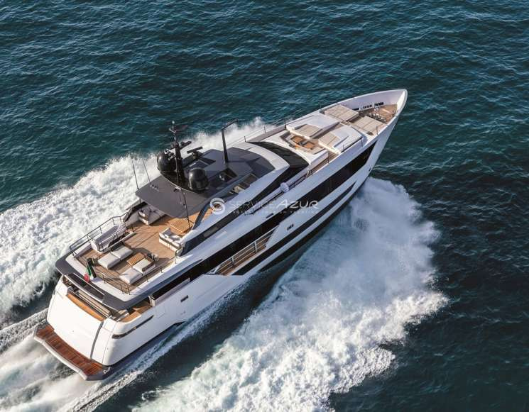 Оренда яхти Ferretti Custom Line 106, 32 метри
